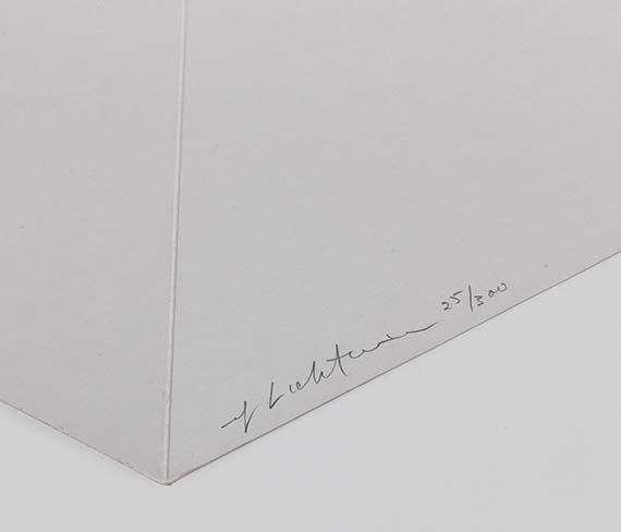 Roy Lichtenstein - Pyramid - 