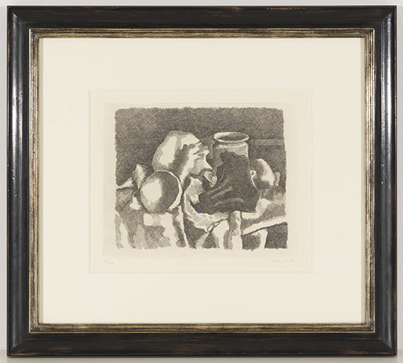 Giorgio Morandi - Natura morta con il panneggio - Frame image