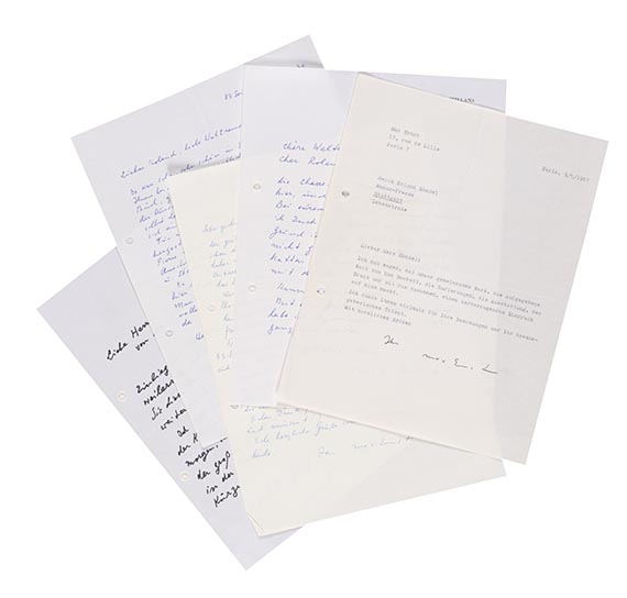 Max Ernst - Sammlung von 6 eigenh. und 1 masch. Briefen.
