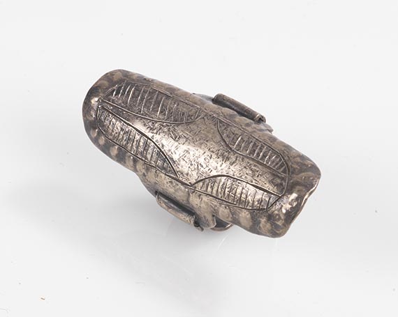 Karl Schmidt-Rottluff - Ring mit langem Schild - Back side