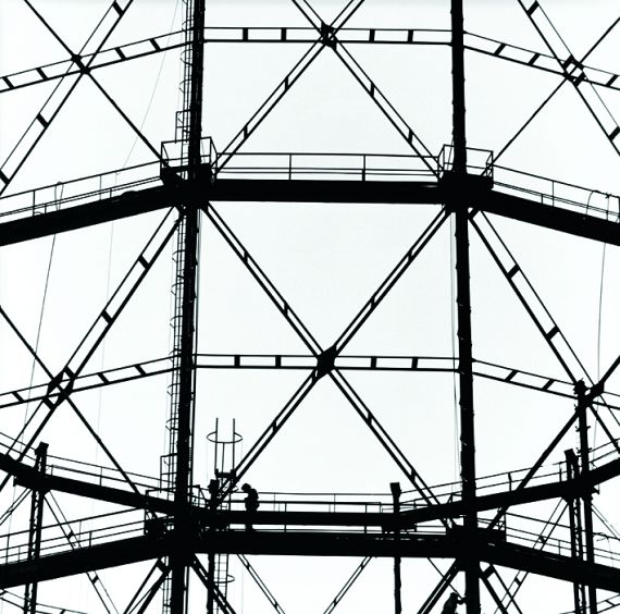 Beat Presser - In den Gerüsten eines Gasometers unterwegs