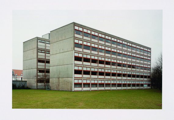 Thomas Ruff - Ohne Titel (Gebäude)