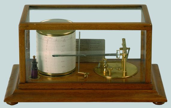 Maritimes Zubehör - Barograph zum Aufzeichnen der Luftdruckkurve