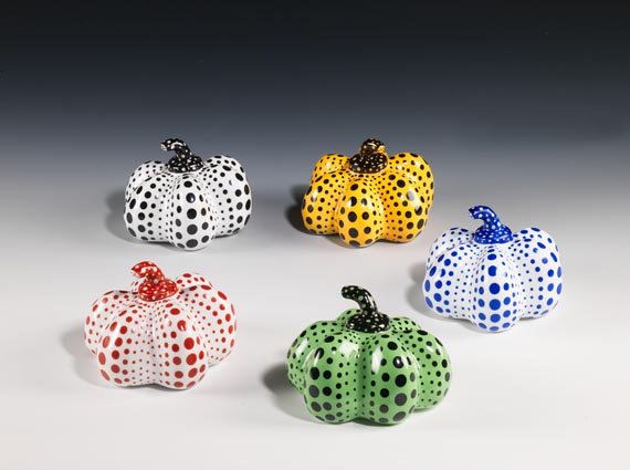 Yayoi Kusama - 5 Porcelain Pumkins