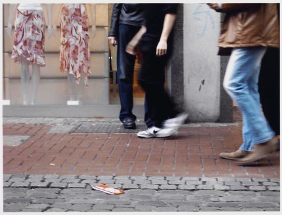 Thomas Struth - Obdachlose fotografieren Passanten - 