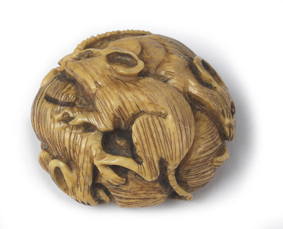  Japan - 5 Netsuke - 