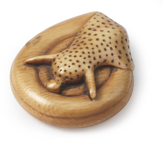  Japan - 6 Netsuke - 