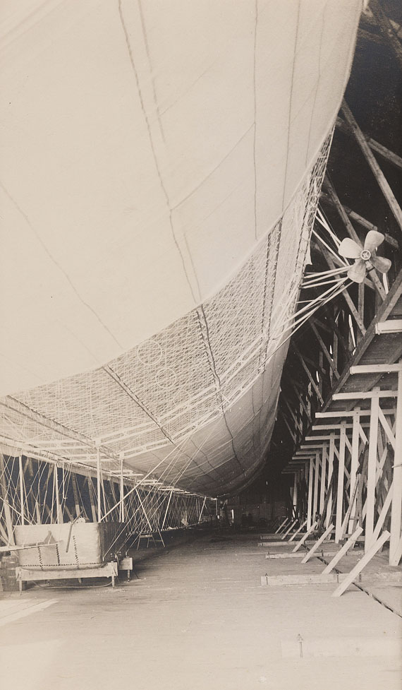  Luftfahrt - Zeppelin collection. (1 album and 2 porfolios). 1899-1910 - 