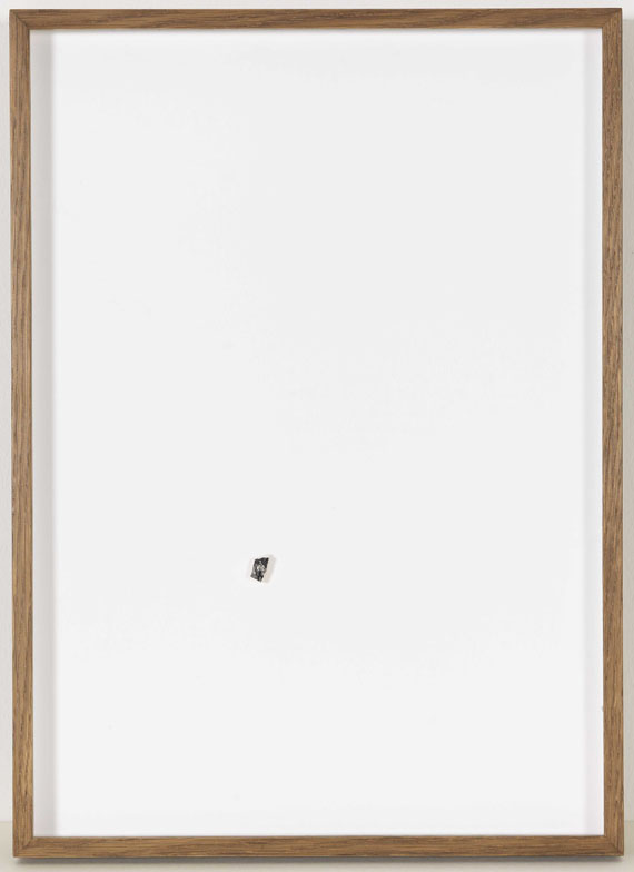 Kris Martin - Pars pro XVI - Frame image