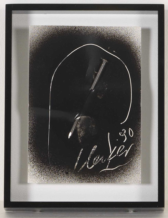 Günther Uecker - Nagelbild - Frame image