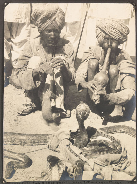  Reisefotografie - 4 Fotoalben Indien. 1926-1927. - 