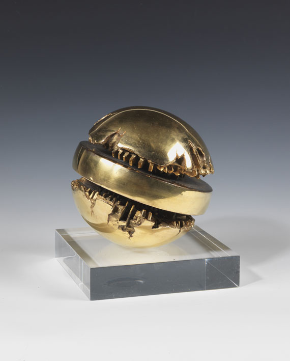 Arnaldo Pomodoro - Rotante primo sezionale - 