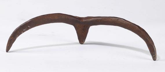 Lothar Fischer - Kleiner Tierschädel II - Back side