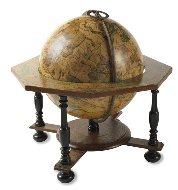  Globus - Pair of Celestial and Terrestrial Globes, 32 cm diameter. J. G. Doppelmayr 1728 (revised ed. by W. P. Jenig, 1789/90). - 