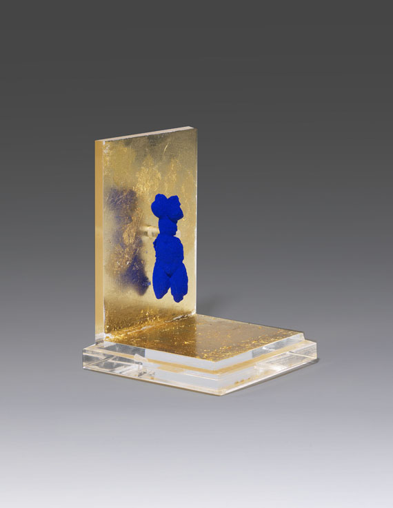 Yves Klein - Petite Vénus bleue - 