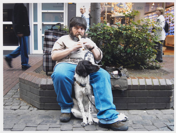 Thomas Struth - Obdachlose fotografieren Passanten - 