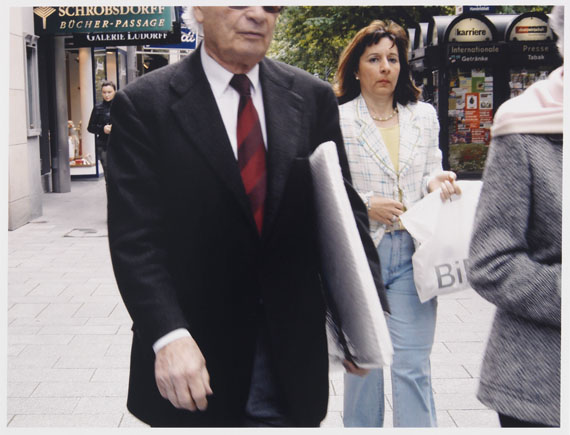 Thomas Struth - Obdachlose fotografieren Passanten - 