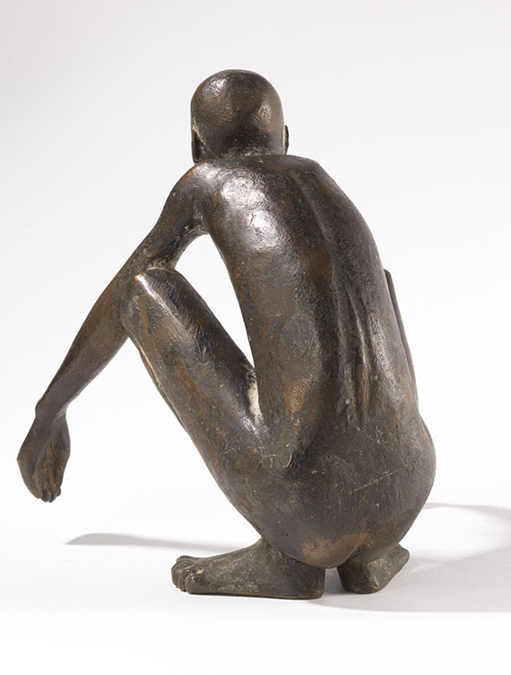 Gerhard Marcks - Hockender Neger - Back side