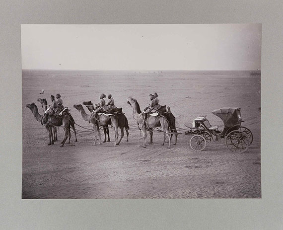   - Sammlung von ca. 200 Indien-Fotografien. Zus. 3 Teile - 