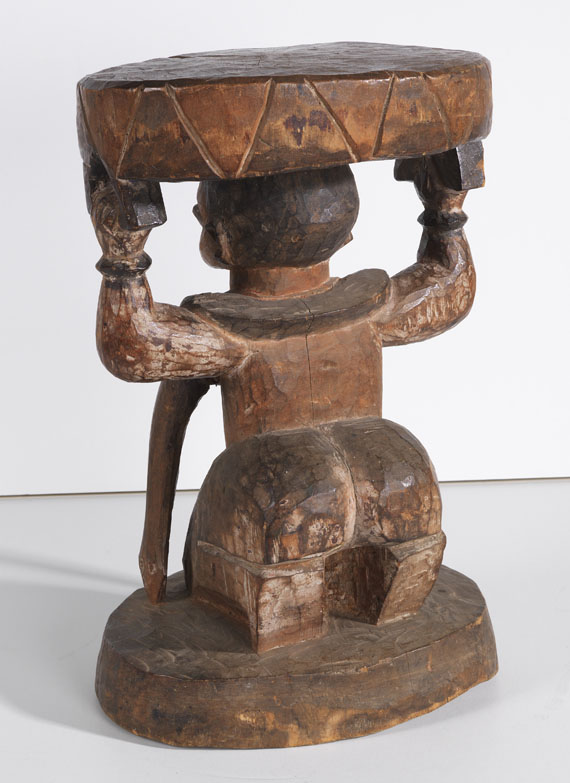   - Hocker (Karyatide) - Back side