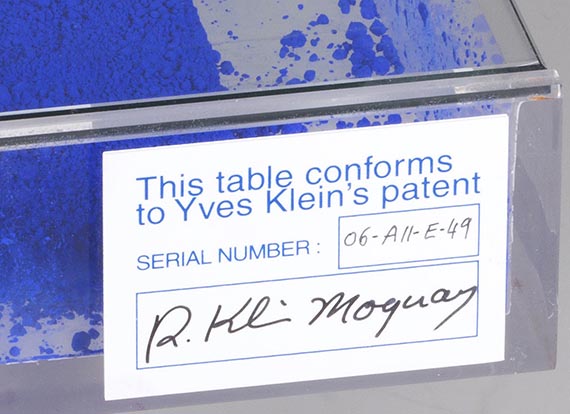 Yves Klein - Table Bleue - 