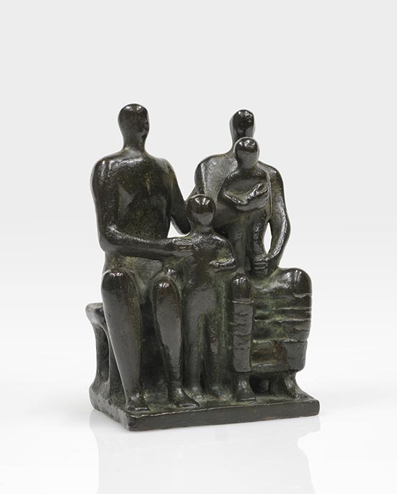 Henry Moore - Family Group - 