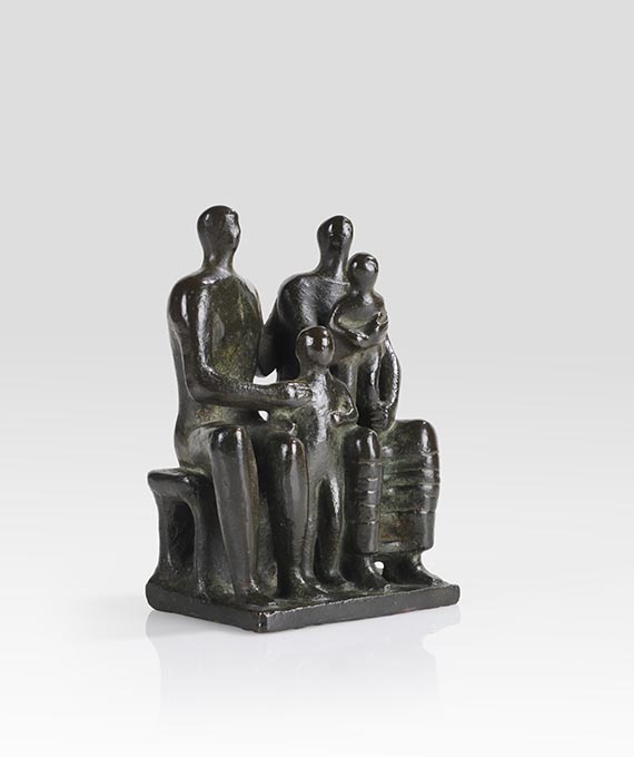 Henry Moore - Family Group - 