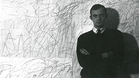 Illustration  for: Cy Twombly, self-portrait in his studio on William Street, New York, 1956 (detail). © Fondazione Nicola Del Roscio