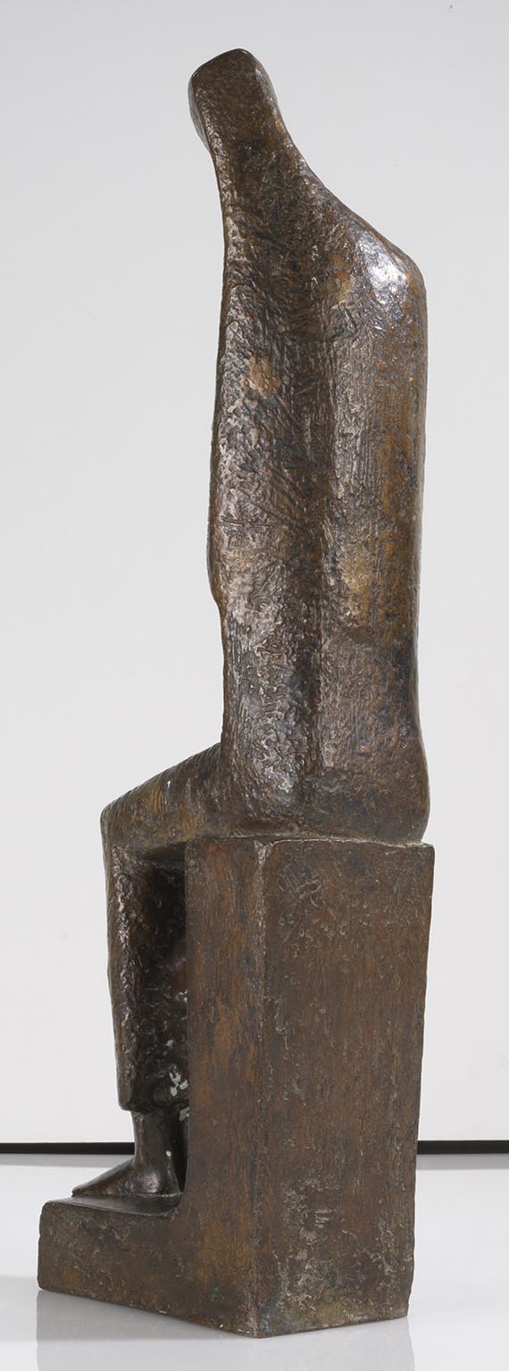 Emy Roeder - Sitzende verhüllte Frau in Tripolis - Back side